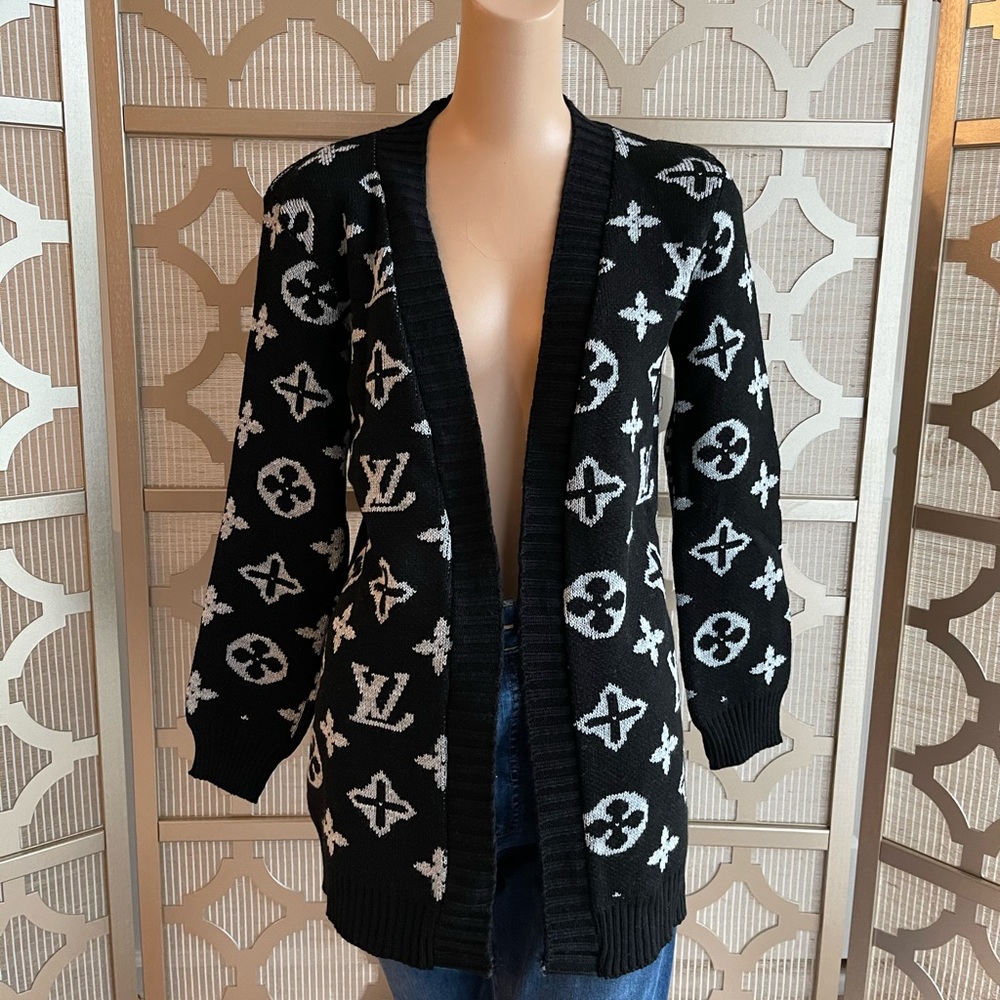 Designer Inspired Cardigan! BRAND NEW! Never worn! Small! Metallic Thread